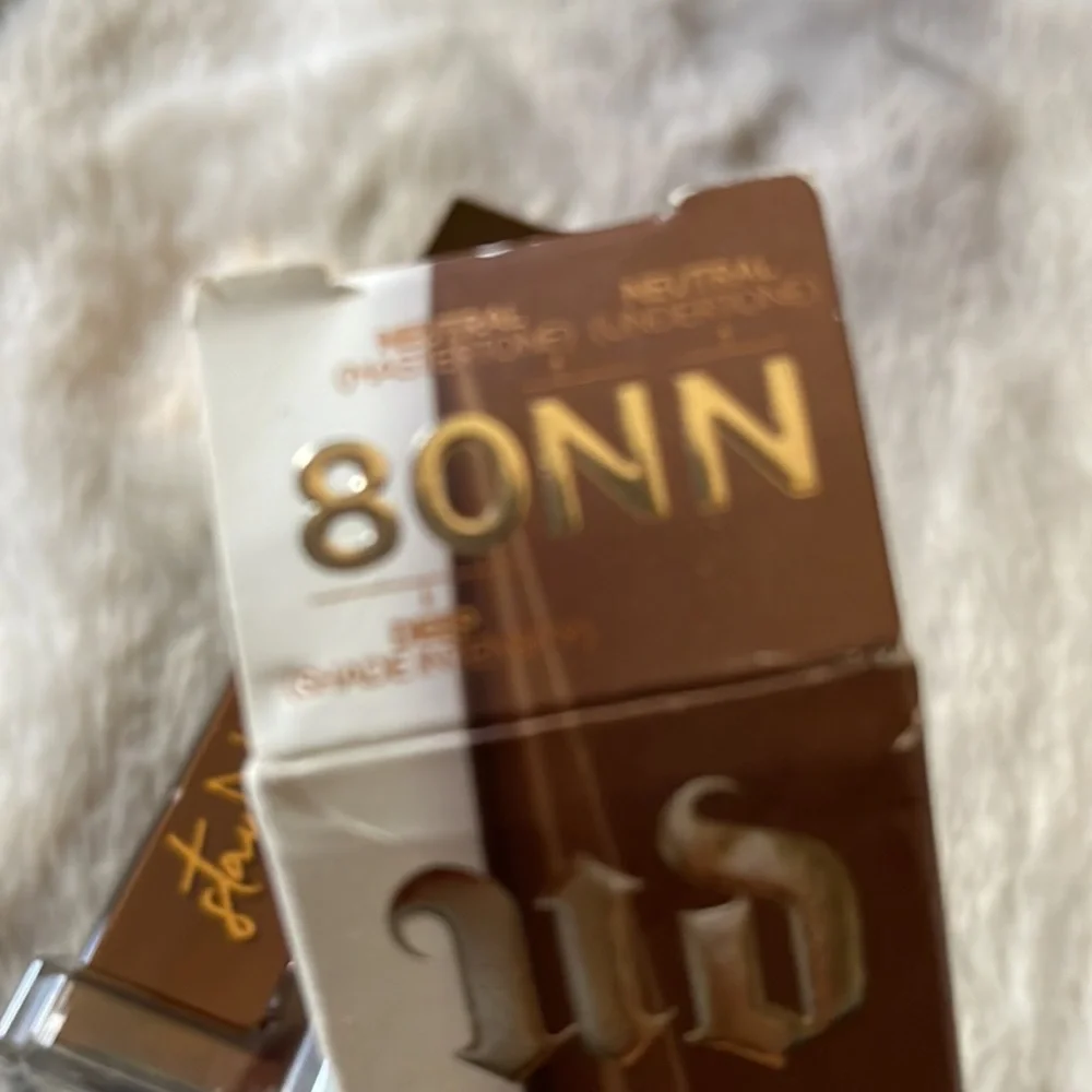 Urban Decay Stay Naked Weightless Foundation